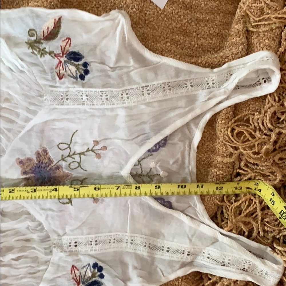 Free People embroidered top sz small NWT - Picture 10 of 13